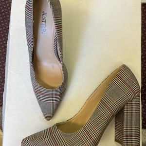 Just Fab Plaid Pump